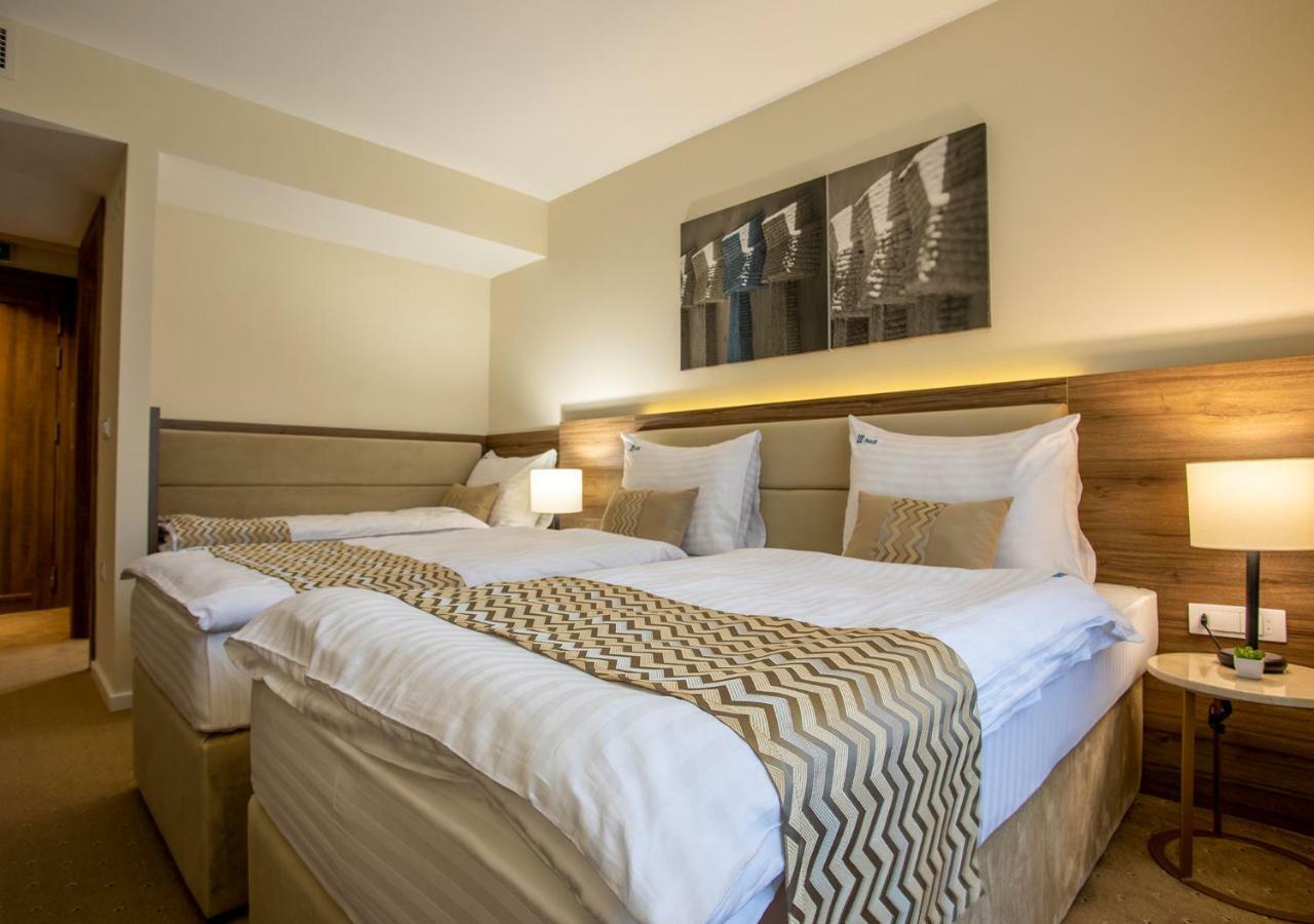 Nais Hotel Ni